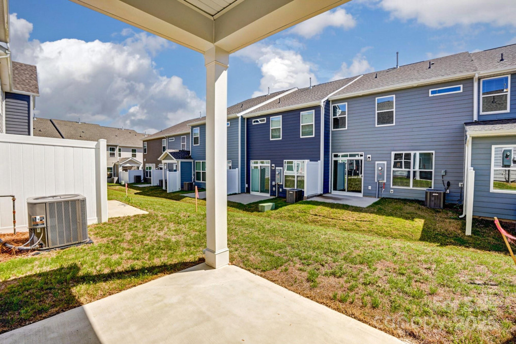 6275 Tea Olive Dr Harrisburg, NC 28075