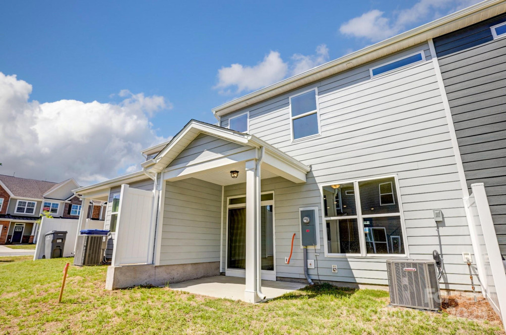 6275 Tea Olive Dr Harrisburg, NC 28075