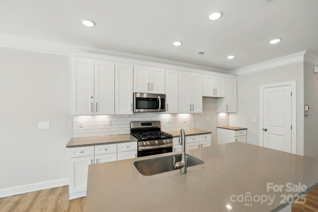 6275 Tea Olive Dr Harrisburg, NC 28075