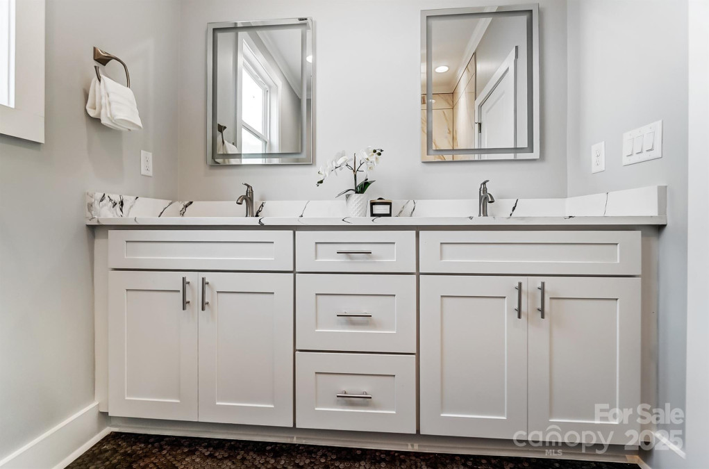 1357 Malden Ct Crouse, NC 28033