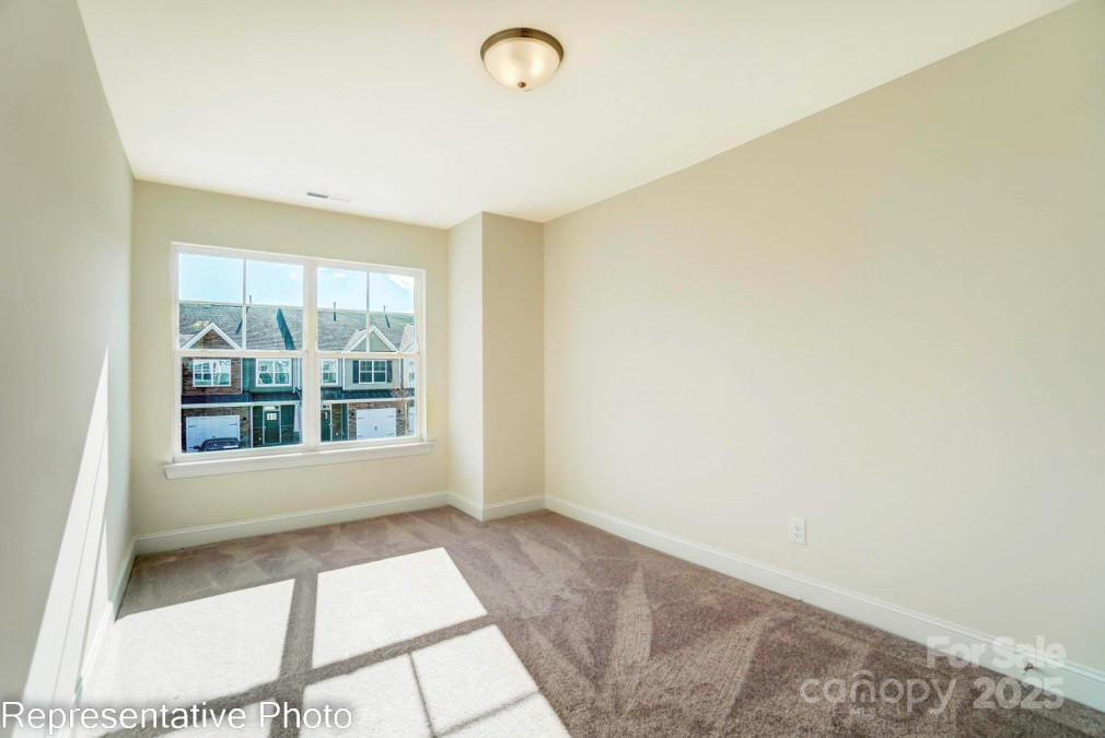 4211 Black Ct Harrisburg, NC 28075
