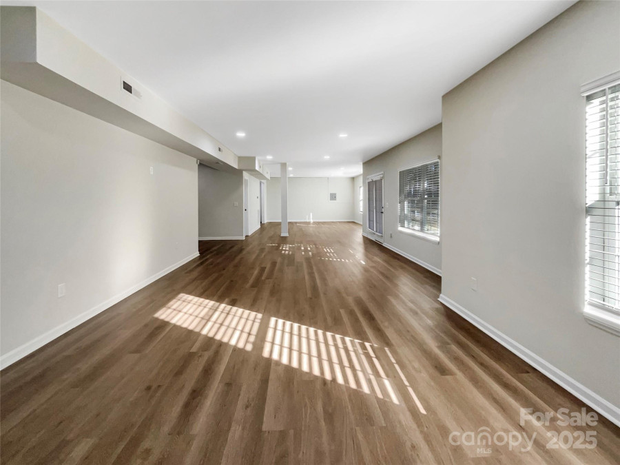 15827 Arabian Mews Ln Charlotte, NC 28278