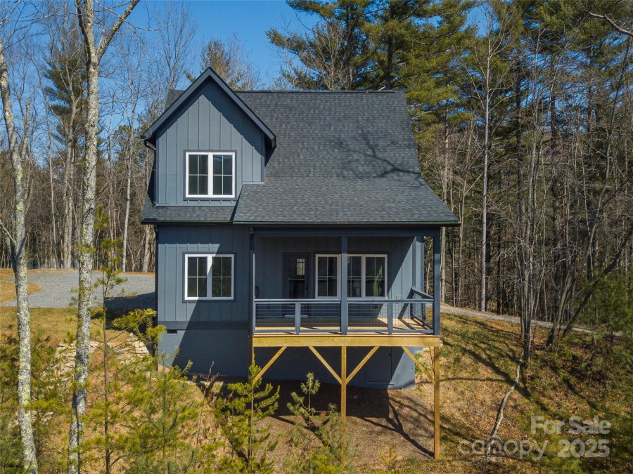 410 Dream Valley Dr Clyde, NC 28721
