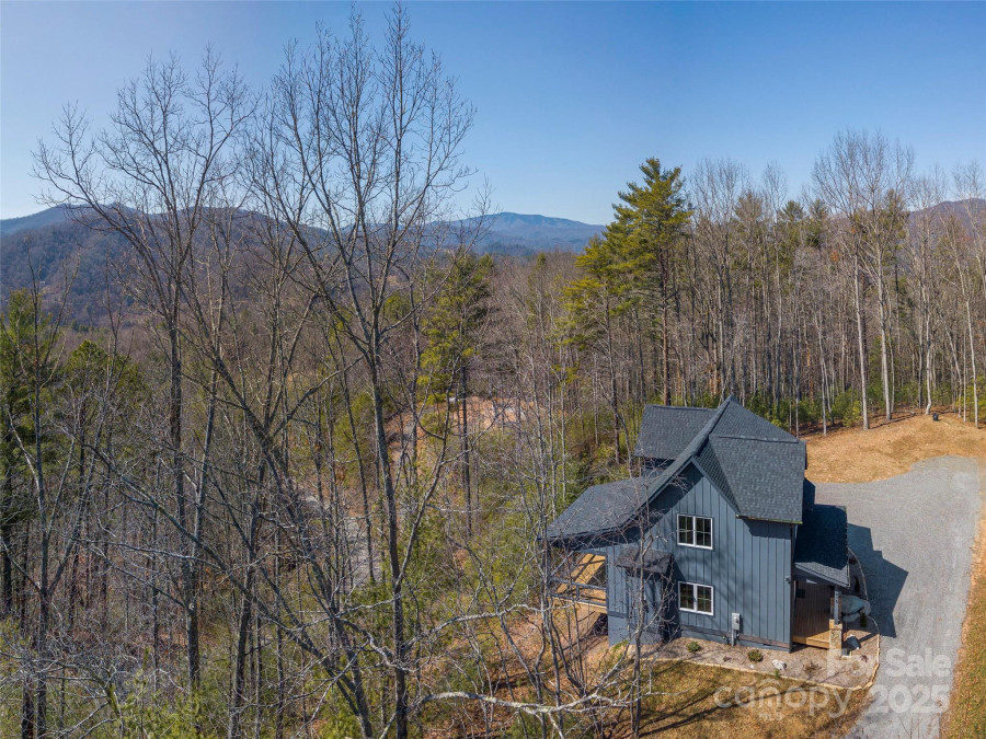 410 Dream Valley Dr Clyde, NC 28721