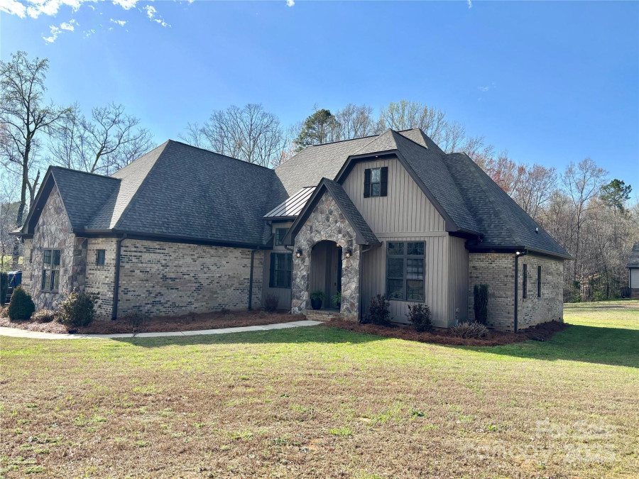 1021 Mccollum Oaks Ln Monroe, NC 28110