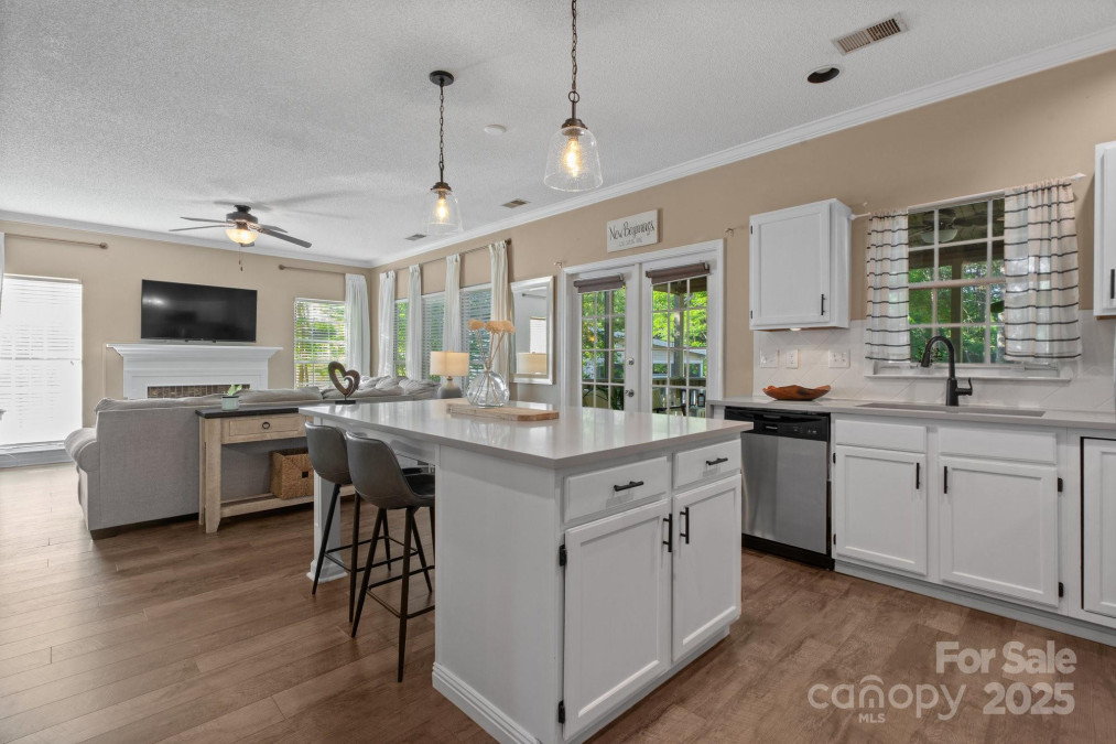 6210 Skyline Dr Charlotte, NC 28269