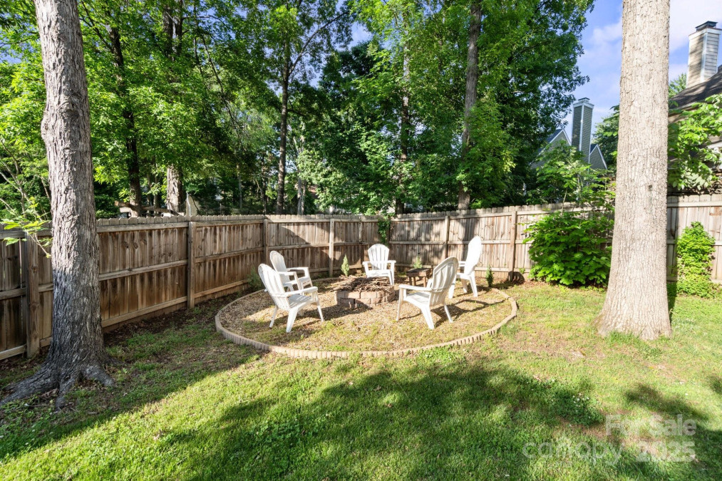 6210 Skyline Dr Charlotte, NC 28269