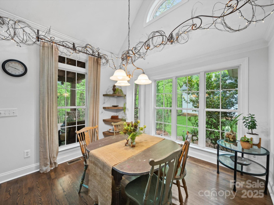711 Elizabeth Ln Matthews, NC 28105