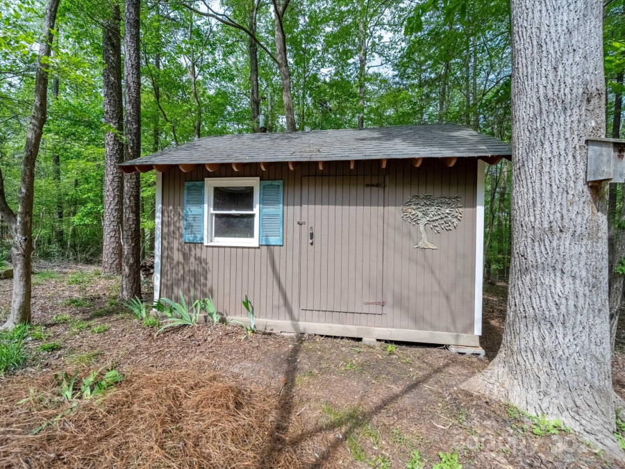 711 Elizabeth Ln Matthews, NC 28105