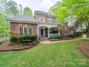 711 Elizabeth Ln Matthews, NC 28105