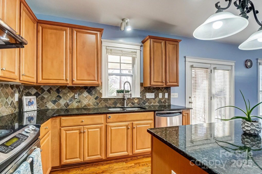 5807 Mctaggart Ln Charlotte, NC 28269