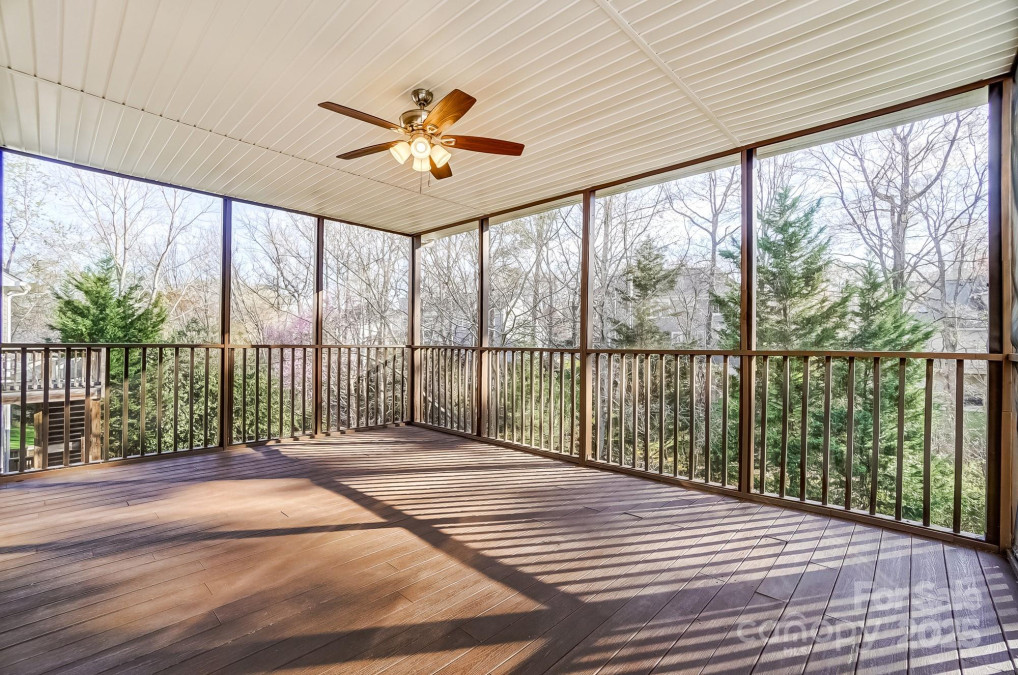 5807 Mctaggart Ln Charlotte, NC 28269