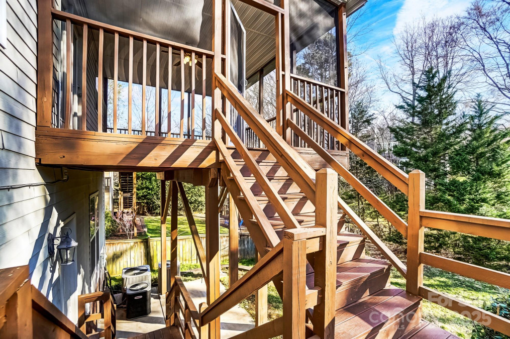 5807 Mctaggart Ln Charlotte, NC 28269