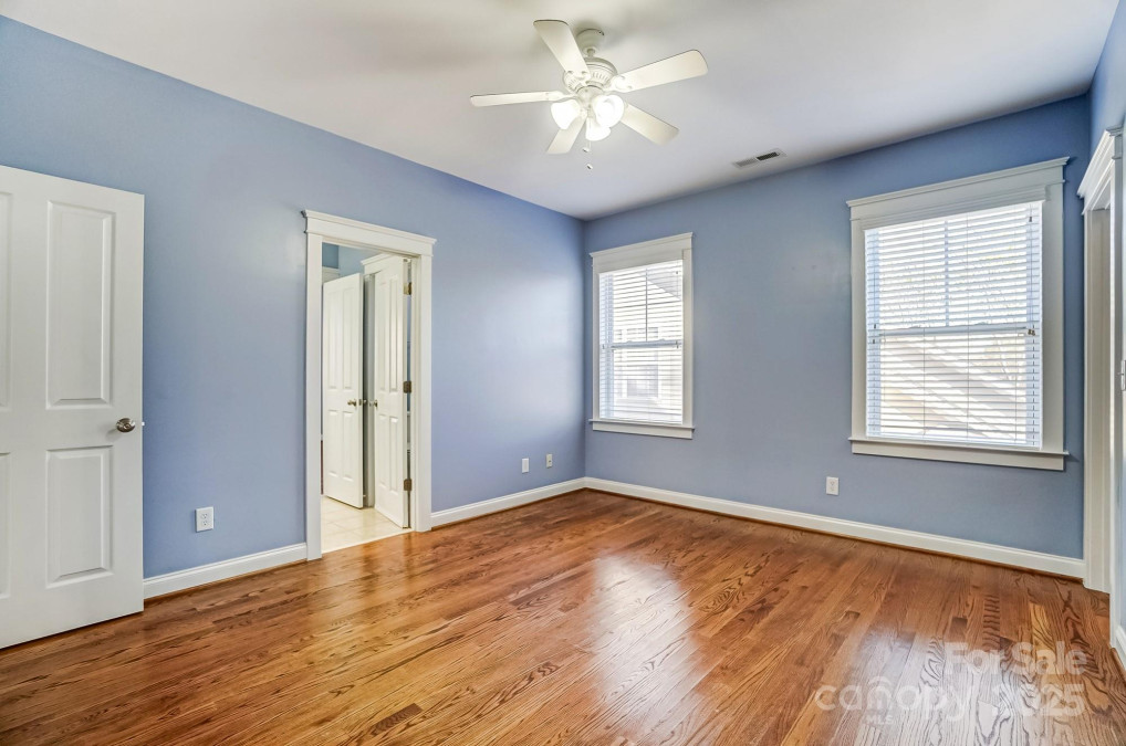 5807 Mctaggart Ln Charlotte, NC 28269