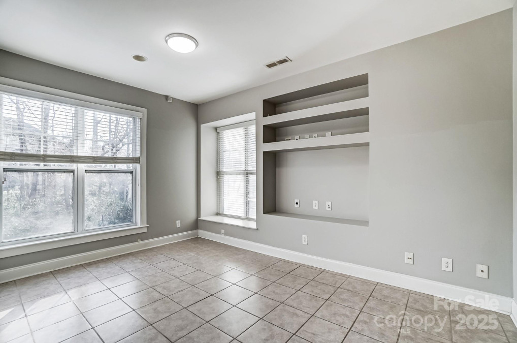 5807 Mctaggart Ln Charlotte, NC 28269