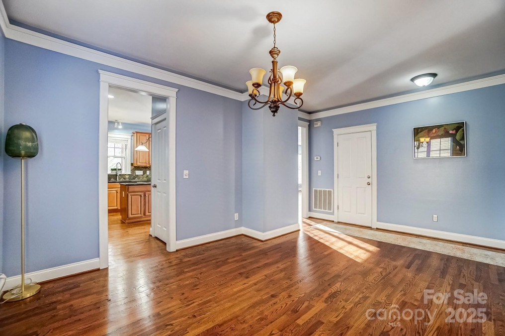 5807 Mctaggart Ln Charlotte, NC 28269