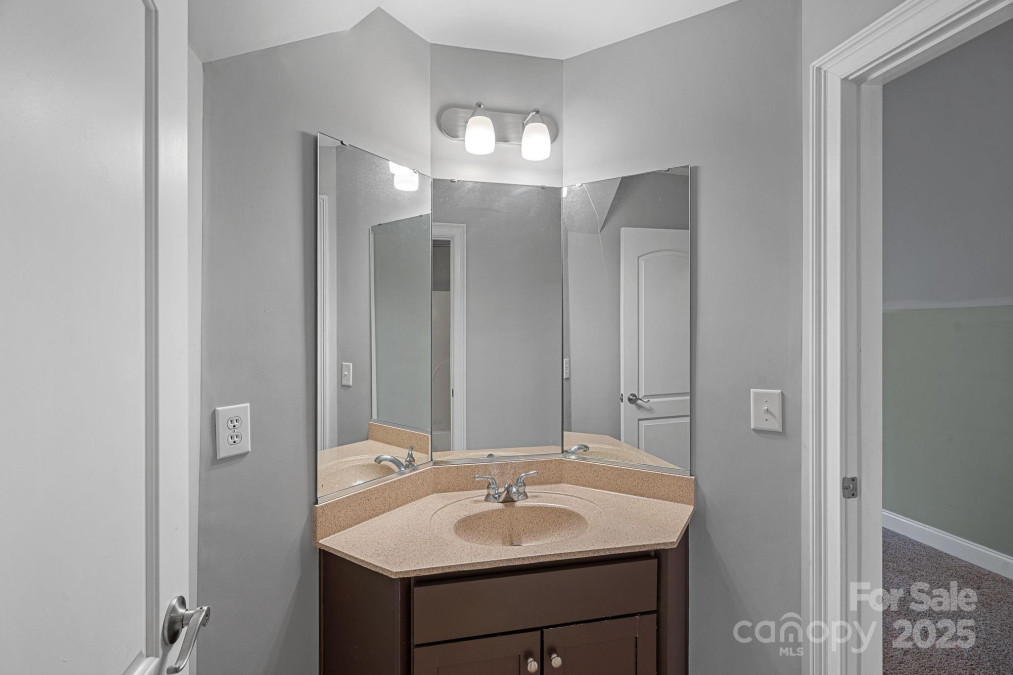 1426 Doe Ridge Ln Fort Mill, SC 29715