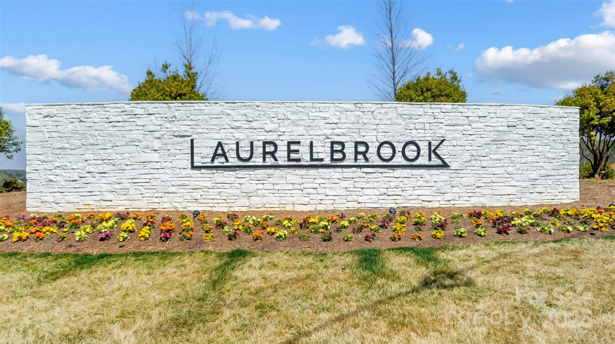 1453 Ardmore Dr Sherrills Ford, NC 28673
