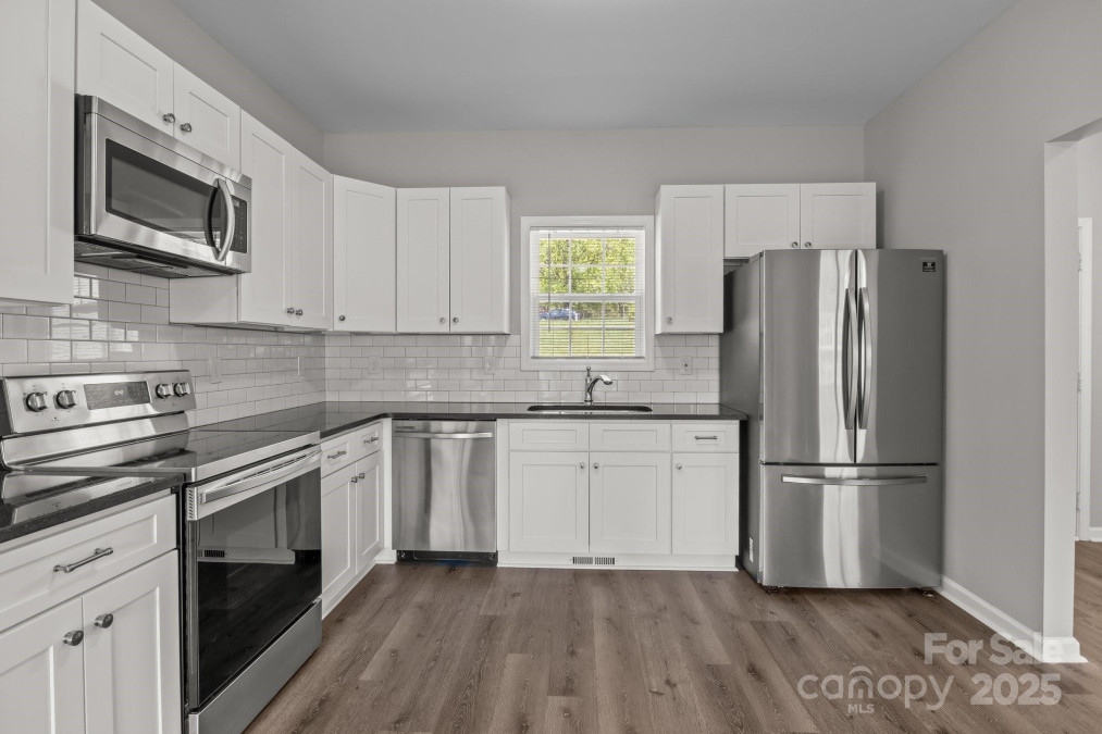 106 Desert Sky Ct Statesville, NC 28625
