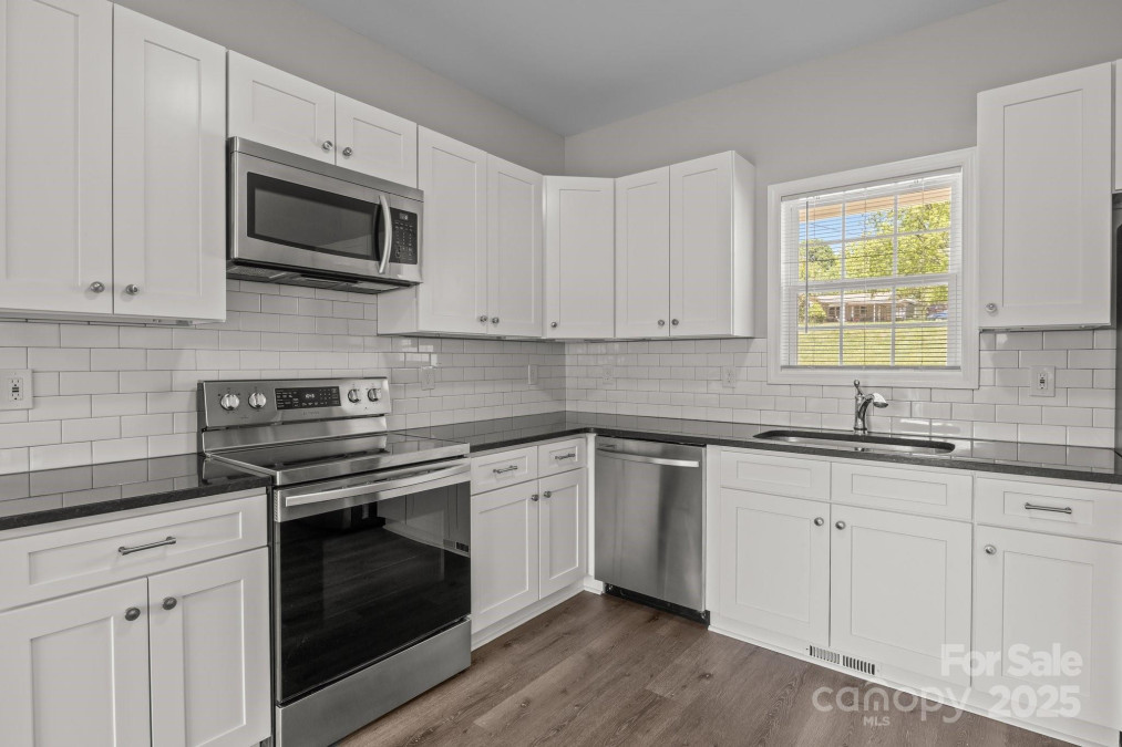 106 Desert Sky Ct Statesville, NC 28625