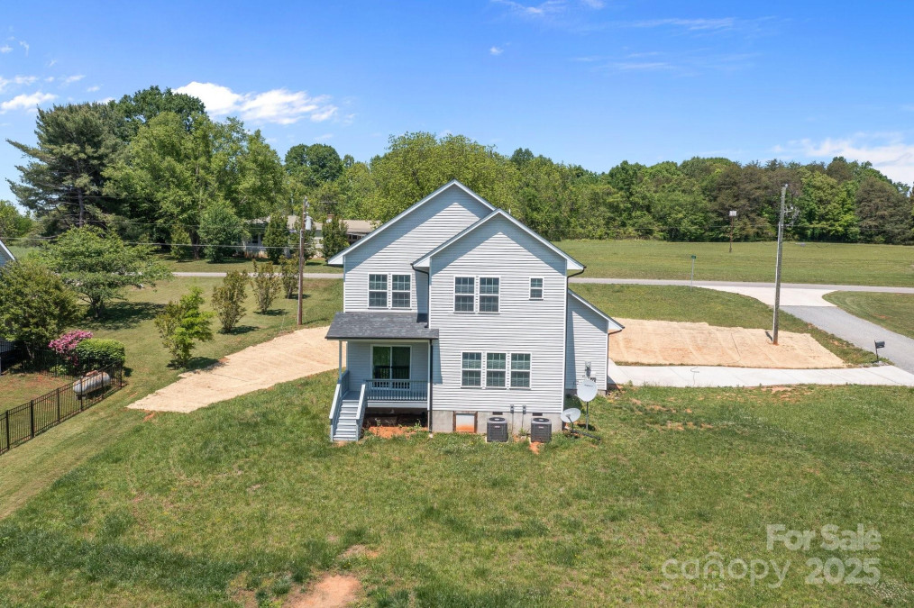 106 Desert Sky Ct Statesville, NC 28625