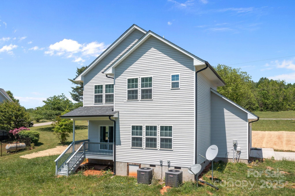 106 Desert Sky Ct Statesville, NC 28625