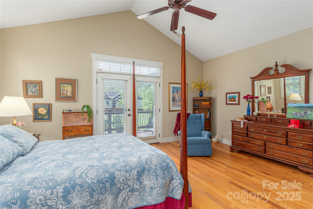 4 Silo View Ct Asheville, NC 28804