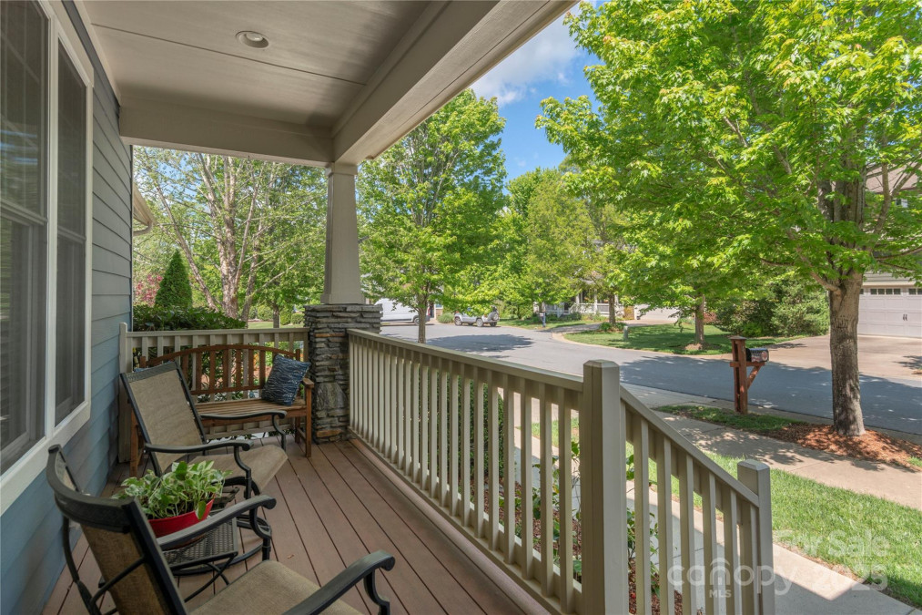4 Silo View Ct Asheville, NC 28804