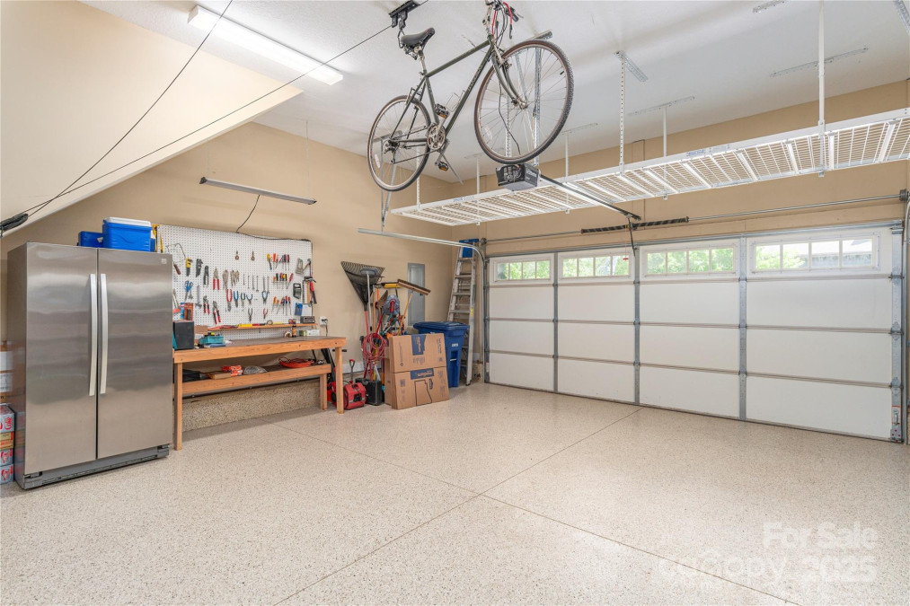 4 Silo View Ct Asheville, NC 28804