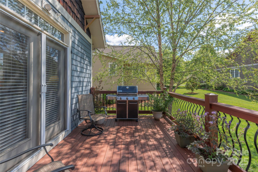 4 Silo View Ct Asheville, NC 28804