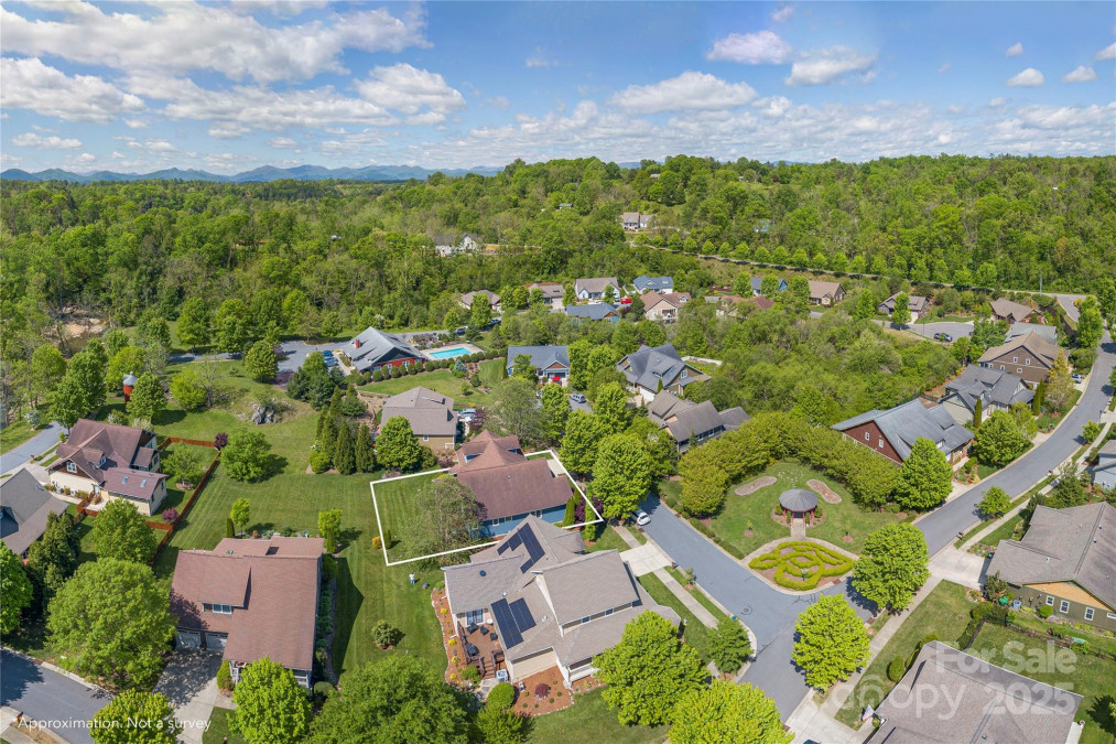 4 Silo View Ct Asheville, NC 28804