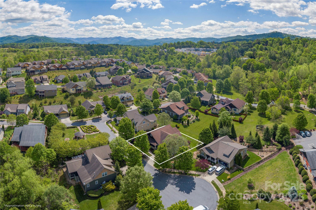 4 Silo View Ct Asheville, NC 28804
