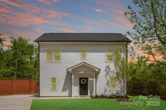 2544 Pinestream Dr Charlotte, NC 28216