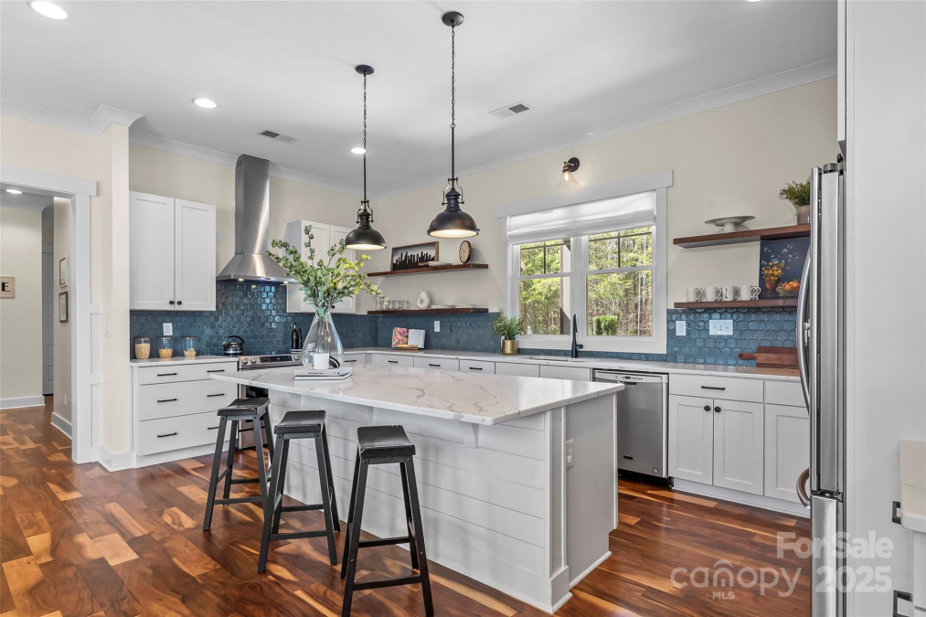 1289 Northview Dr Morganton, NC 28655