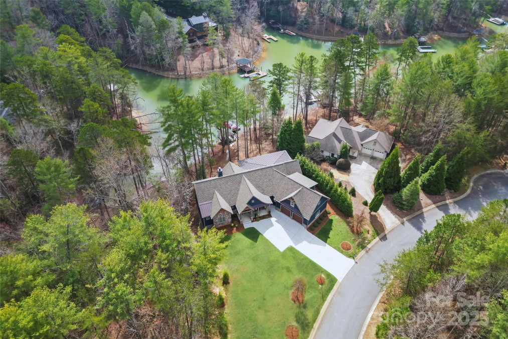 1289 Northview Dr Morganton, NC 28655