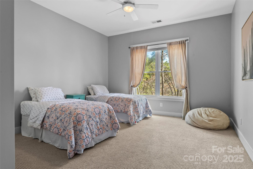 1289 Northview Dr Morganton, NC 28655
