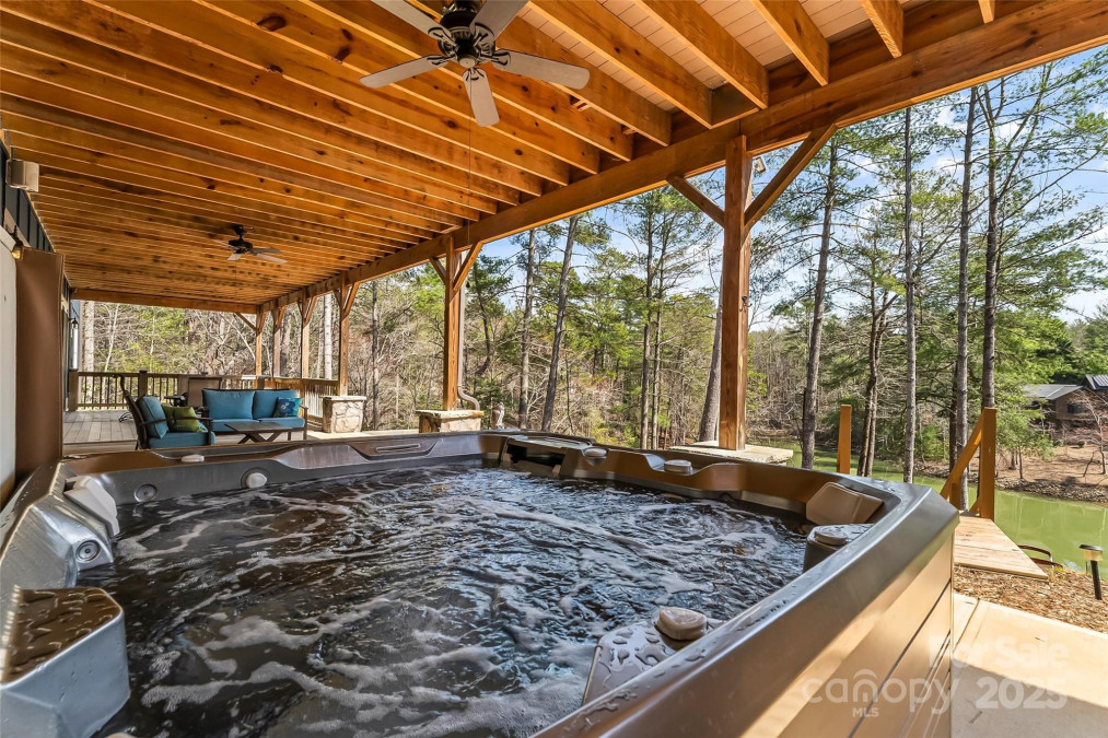 1289 Northview Dr Morganton, NC 28655