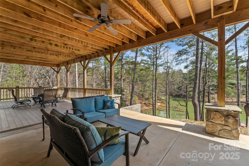 1289 Northview Dr Morganton, NC 28655