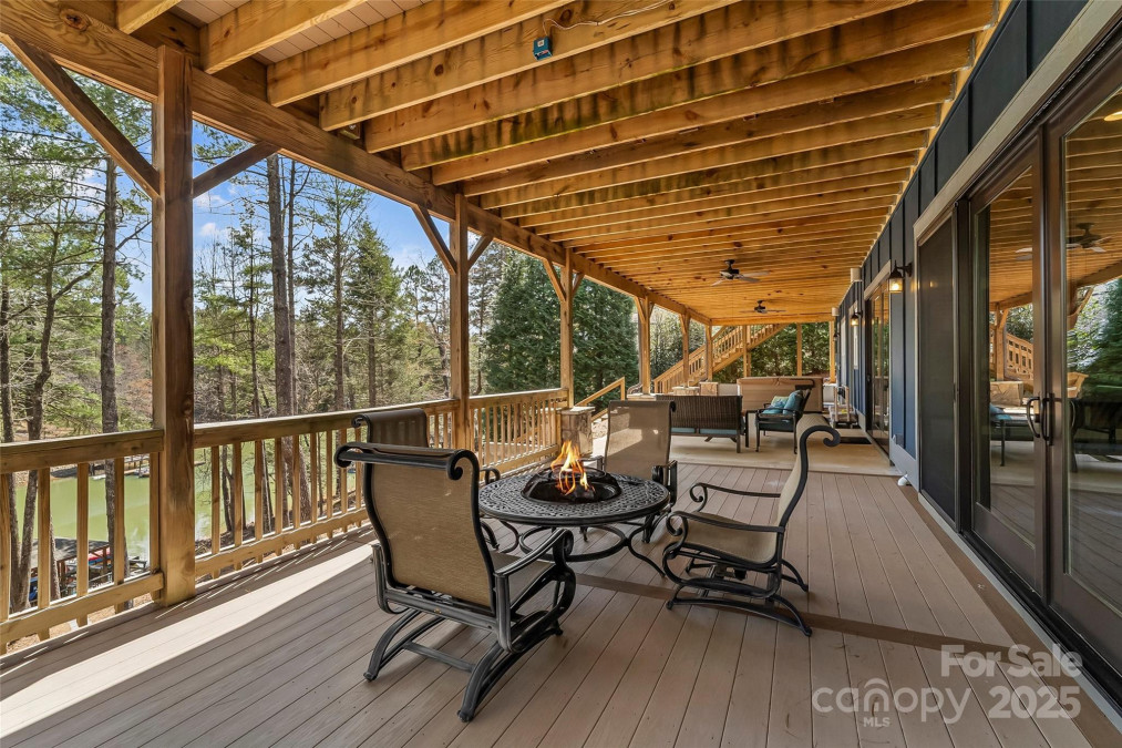 1289 Northview Dr Morganton, NC 28655