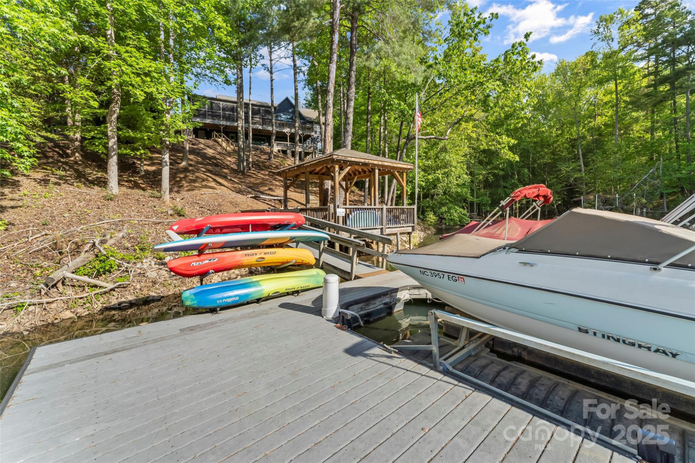 1289 Northview Dr Morganton, NC 28655