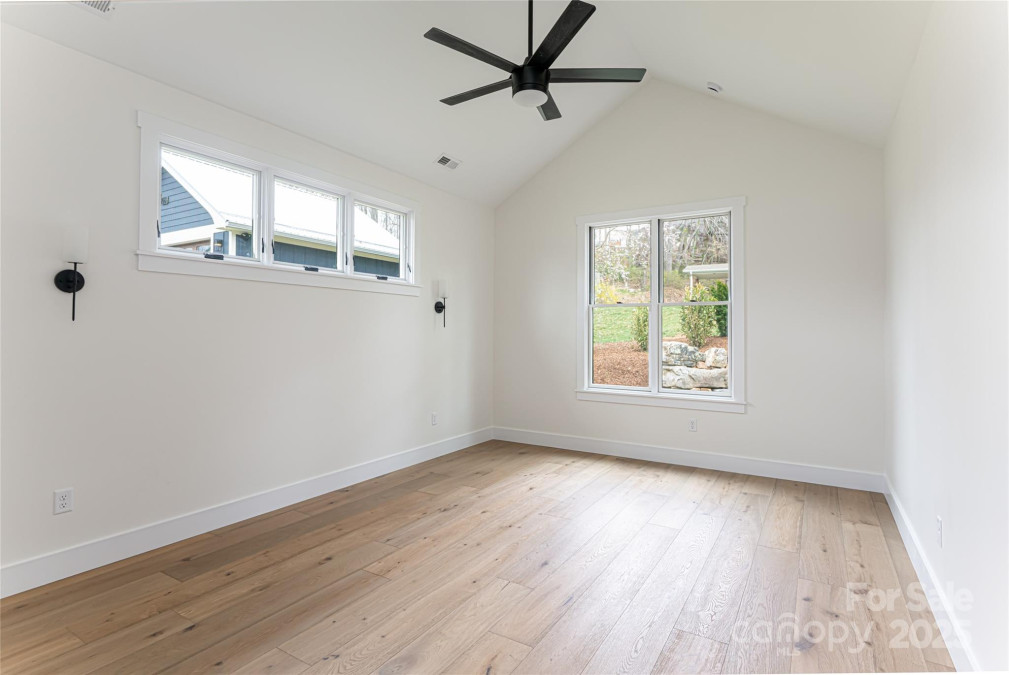 251 Bee Tree Rd Swannanoa, NC 28778