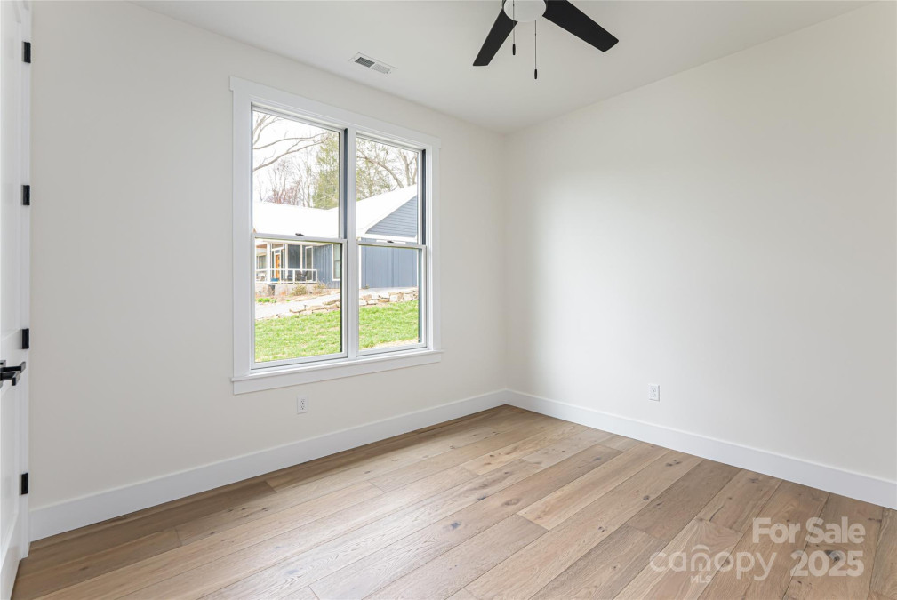 251 Bee Tree Rd Swannanoa, NC 28778