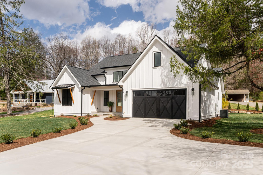 251 Bee Tree Rd Swannanoa, NC 28778