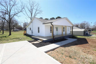 1018 Union St Maiden, NC 28650
