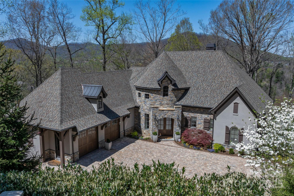 349 Stoneledge Trl Arden, NC 28704