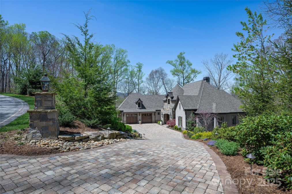 349 Stoneledge Trl Arden, NC 28704