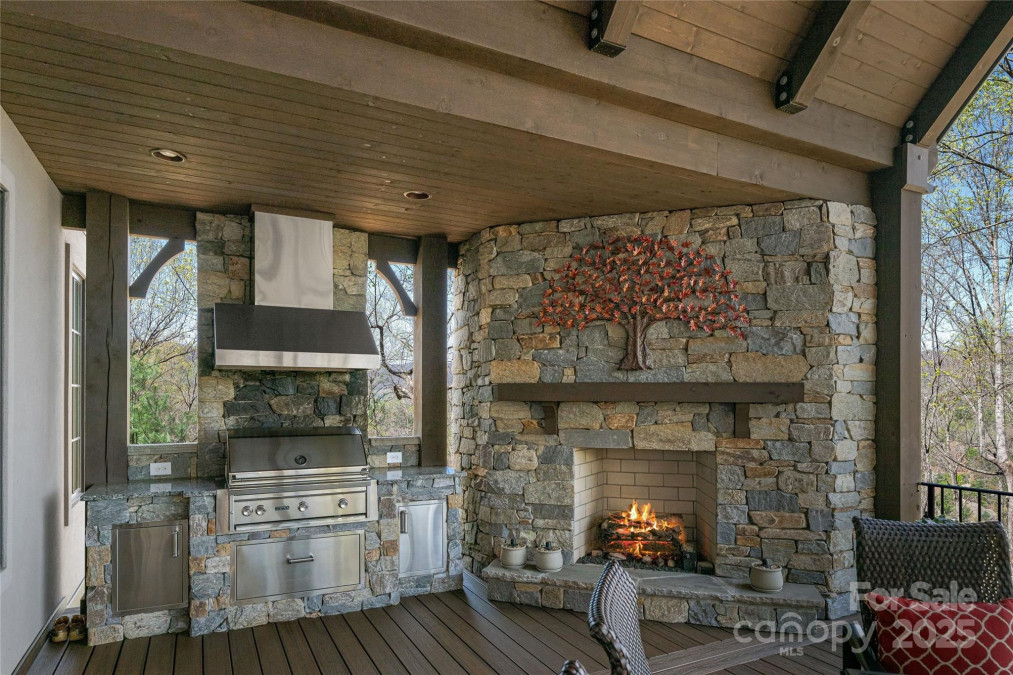 349 Stoneledge Trl Arden, NC 28704