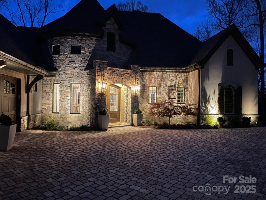 349 Stoneledge Trl Arden, NC 28704