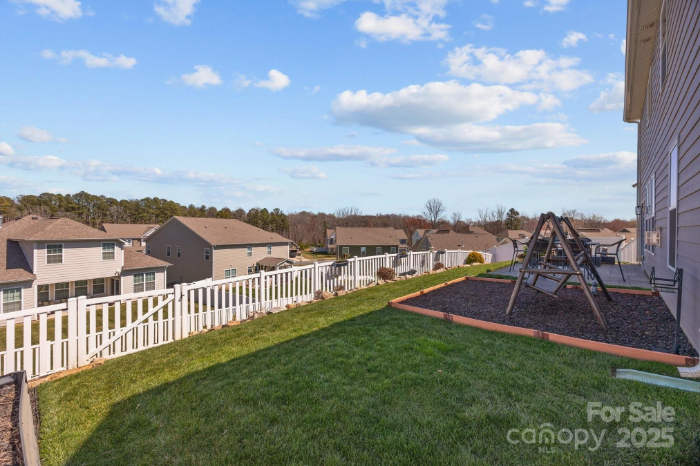 138 Carolina Ash Ln Mooresville, NC 28117