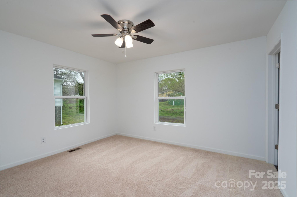 1413 Caldwell St Gastonia, NC 28052